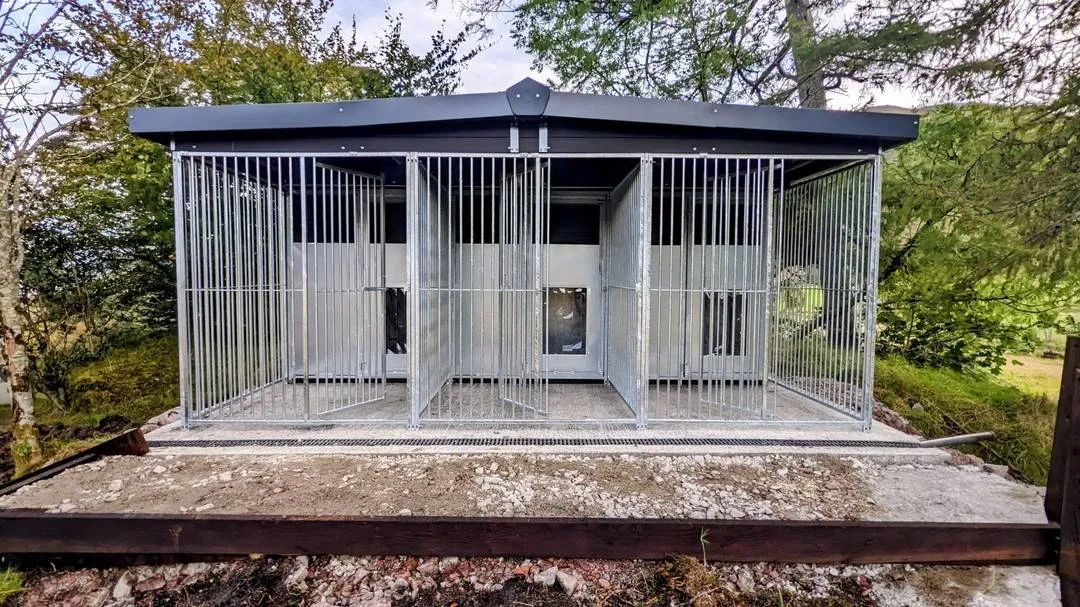 Benchmark Dog Kennel with Apex Roof - Triple 10 x 12ft, Eco Thermal Range