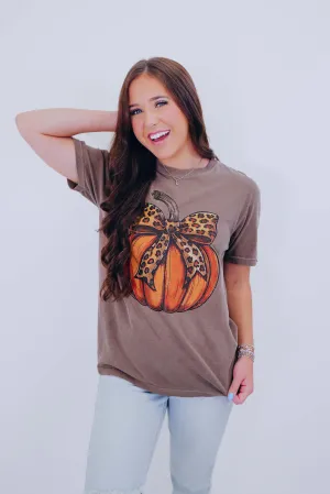 Bow Pumpkin Graphic Tee S-2X - Brown