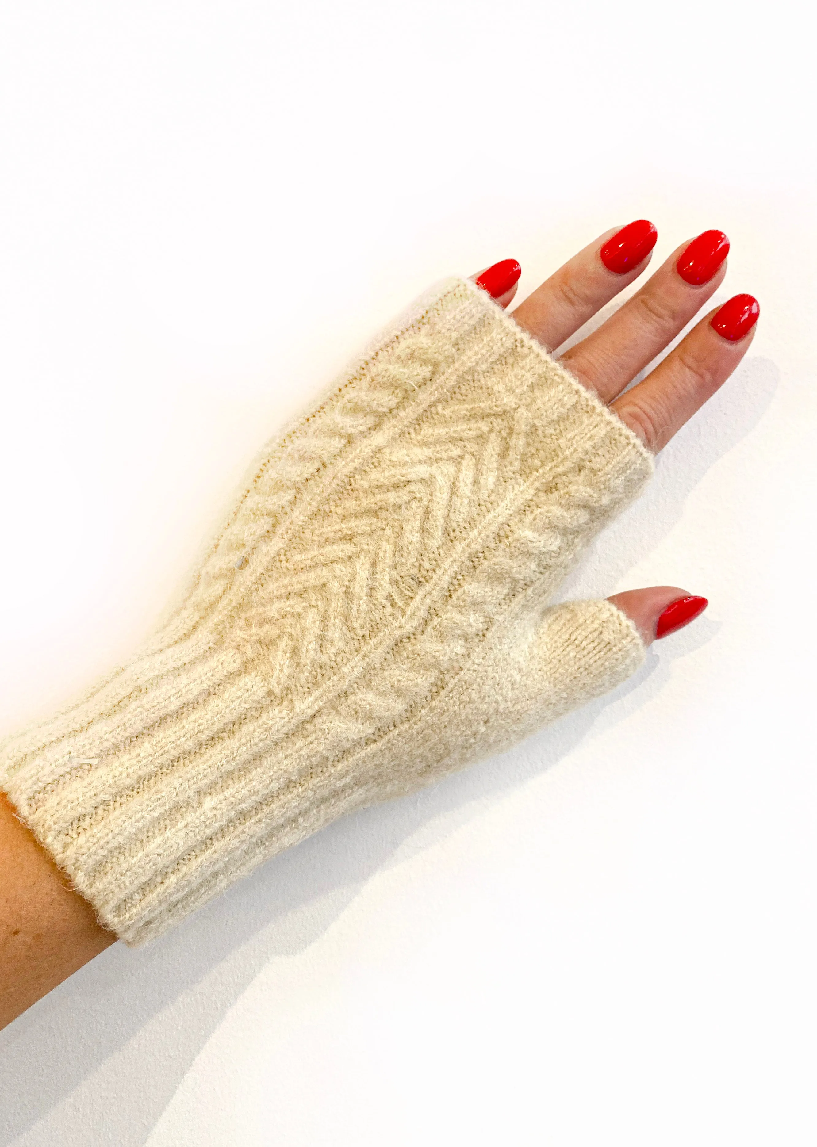 Cable Knit Mittens