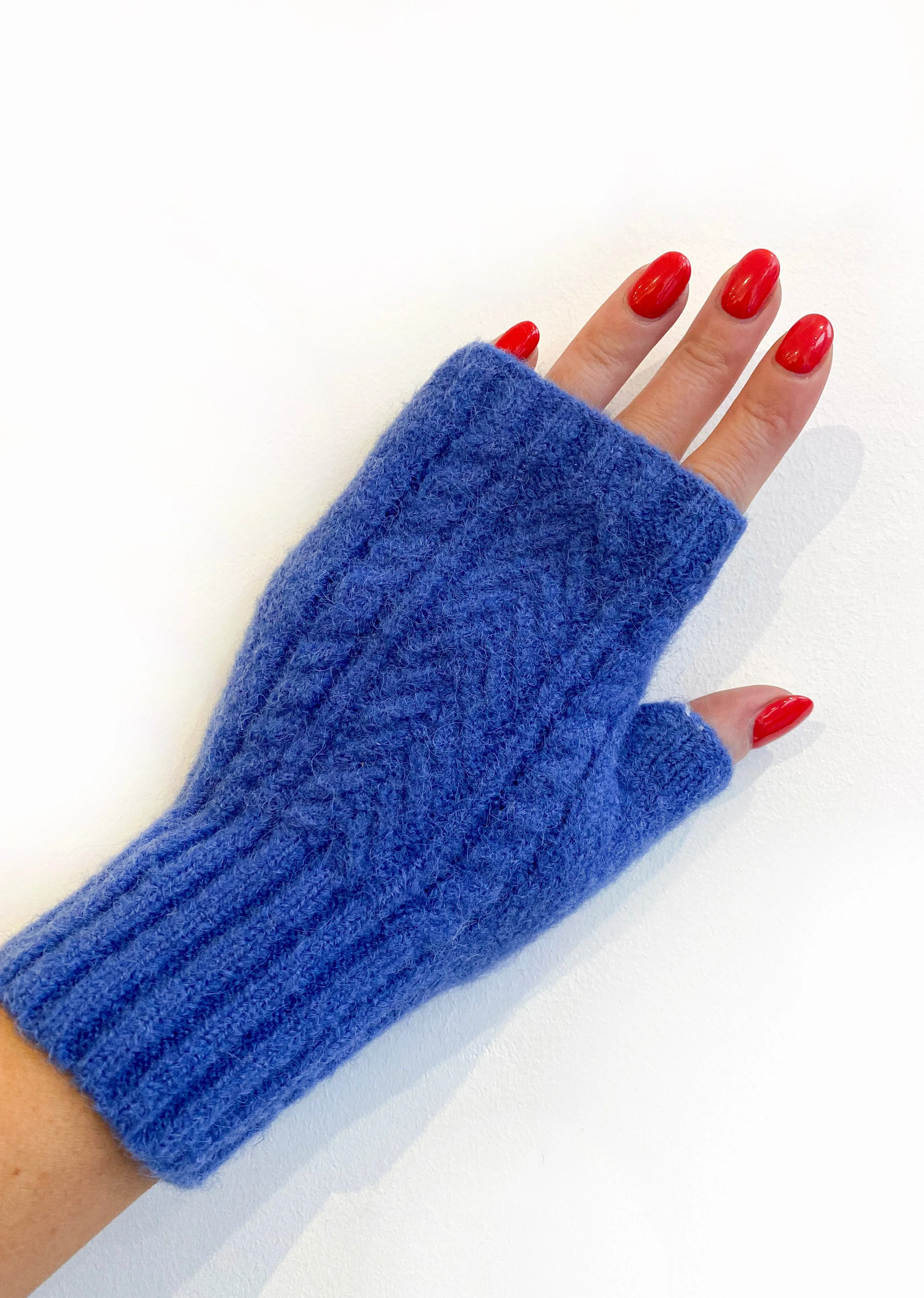 Cable Knit Mittens