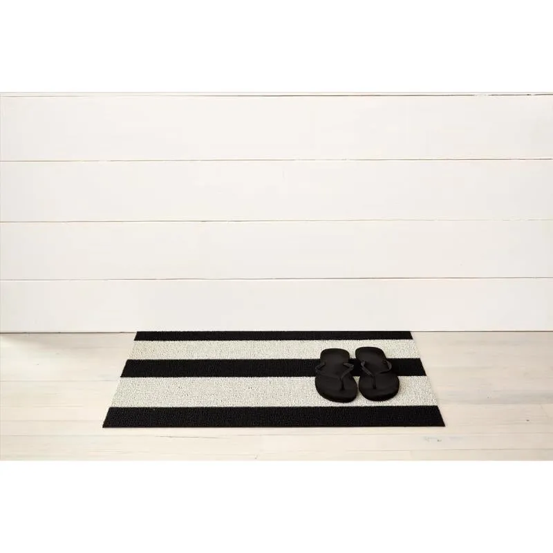 Chilewich 18 in. W X 28 in. L Black/White Bold Stripe Polyester/Vinyl Door Mat