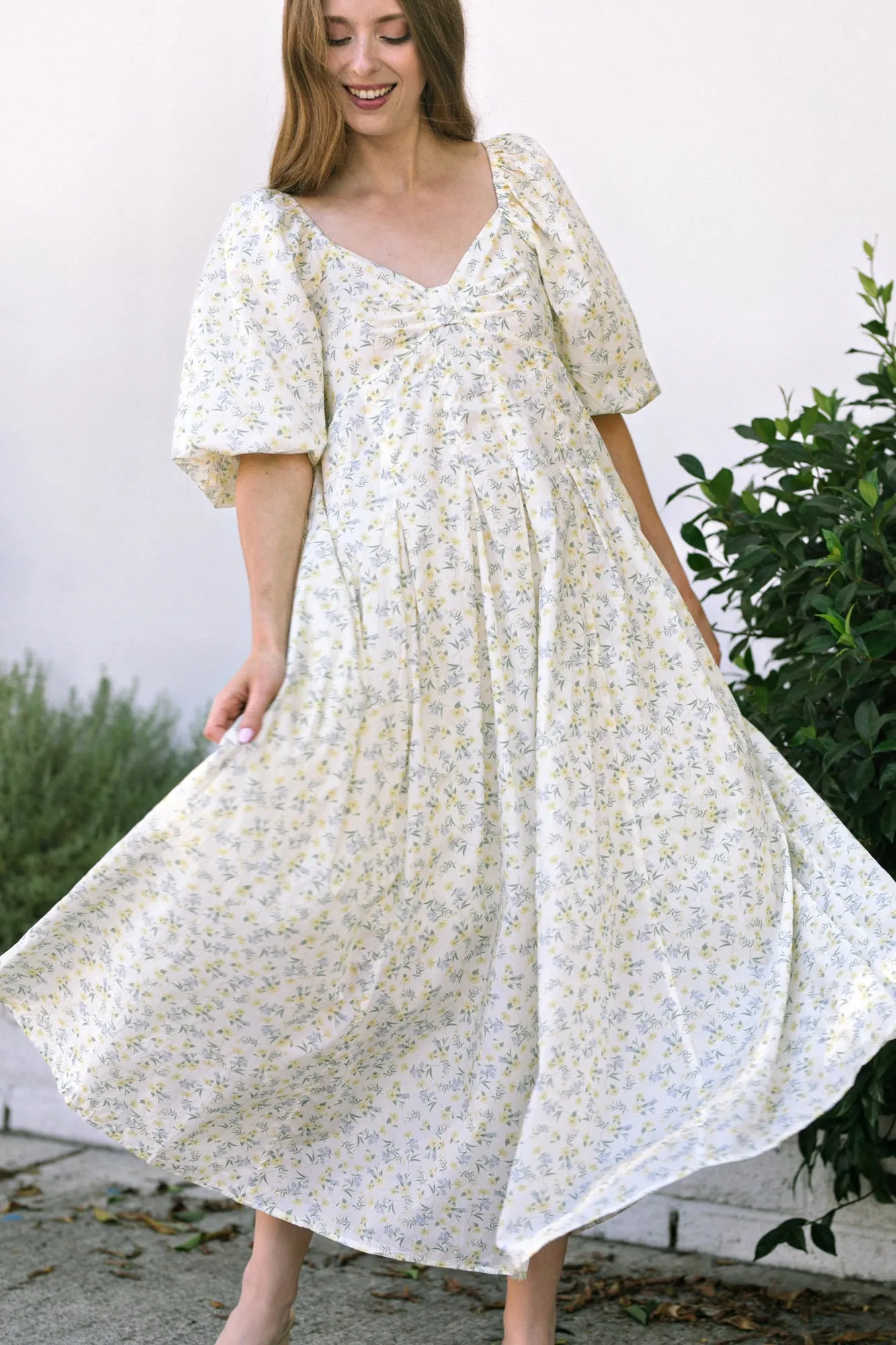 Daisy Floral Maxi Dress