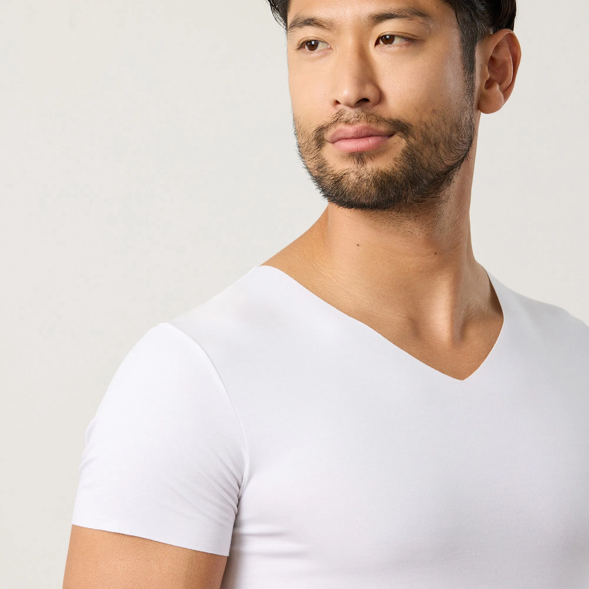 Freeform Seamless TENCEL™ Modal V Neck Tee