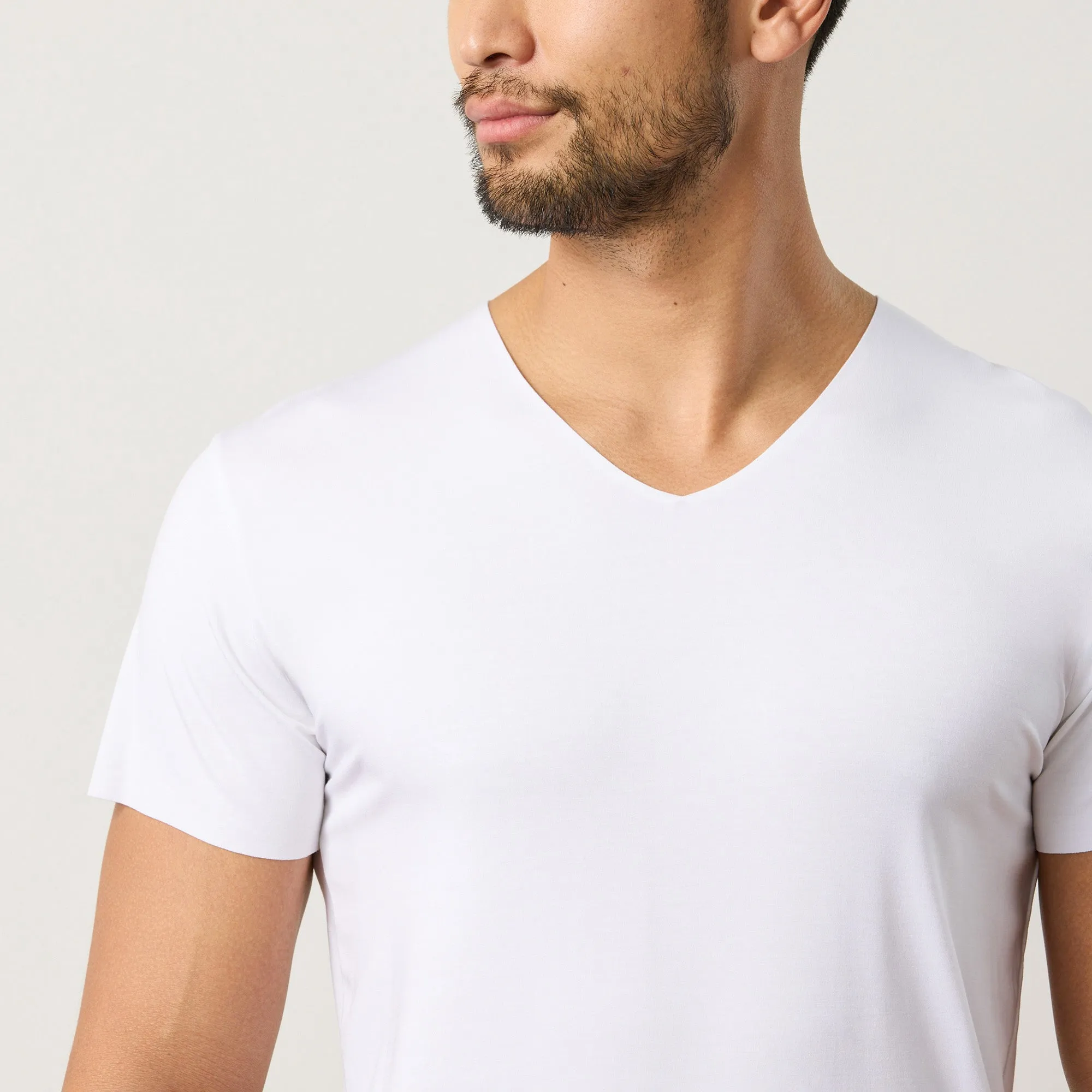 Freeform Seamless TENCEL™ Modal V Neck Tee