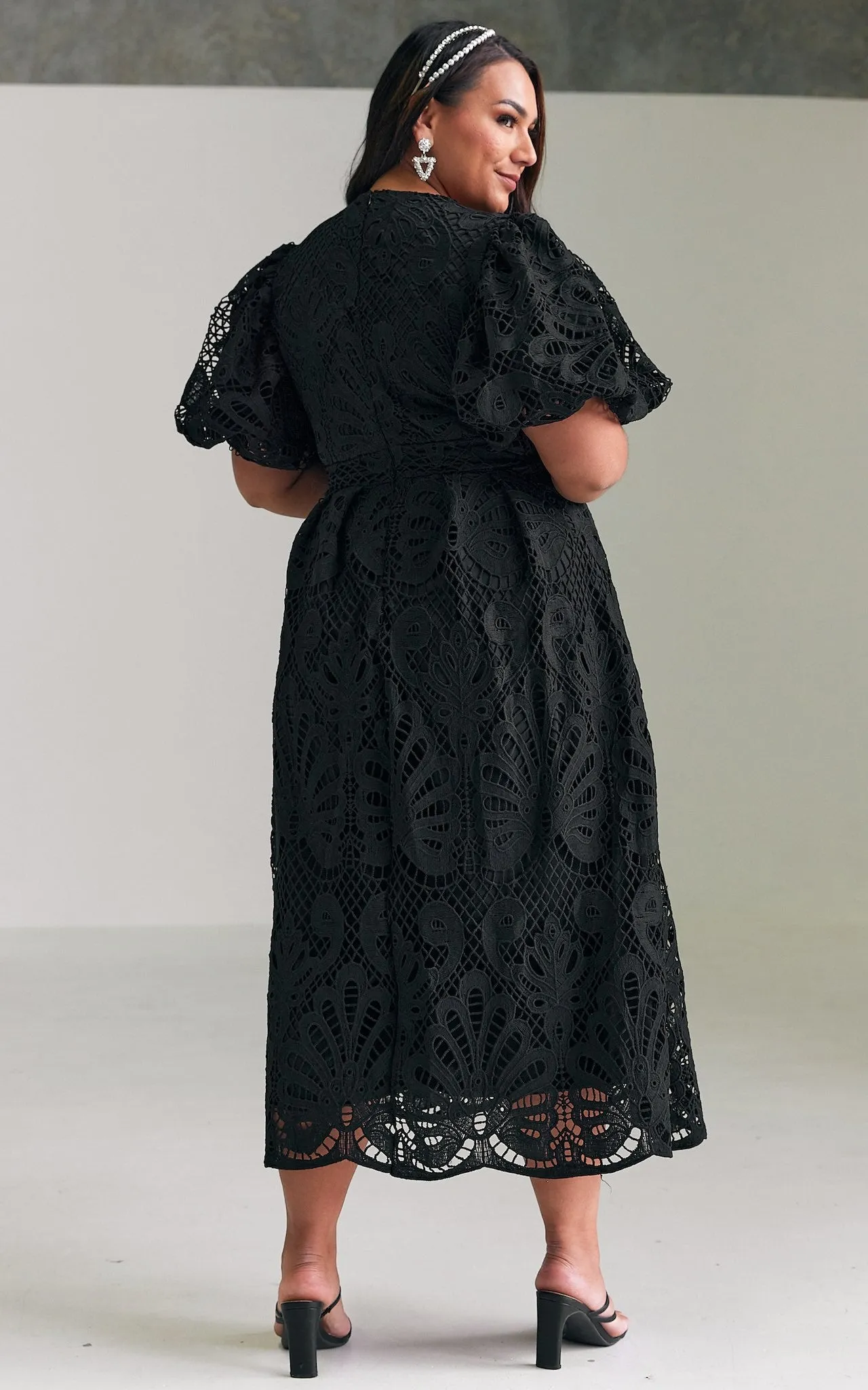 Hazelle Lace Maxi Dress - Black