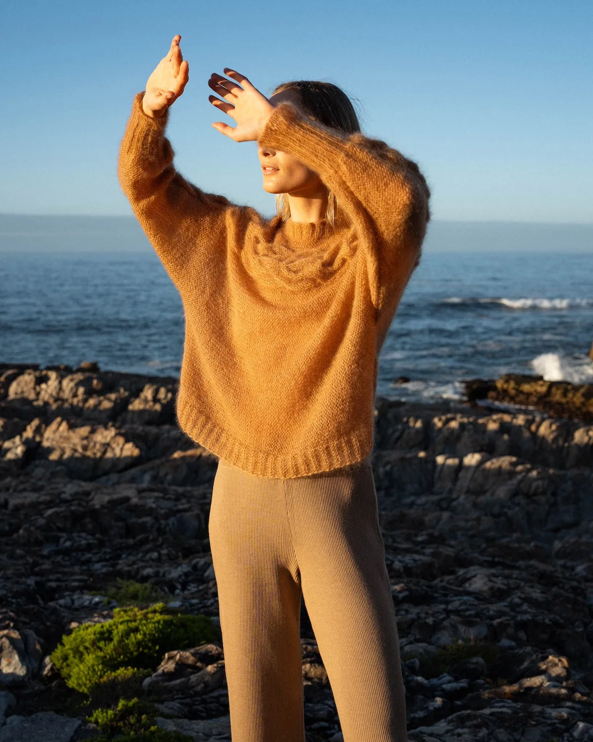 Jūra: Nutmeg Merino Wool Sweater