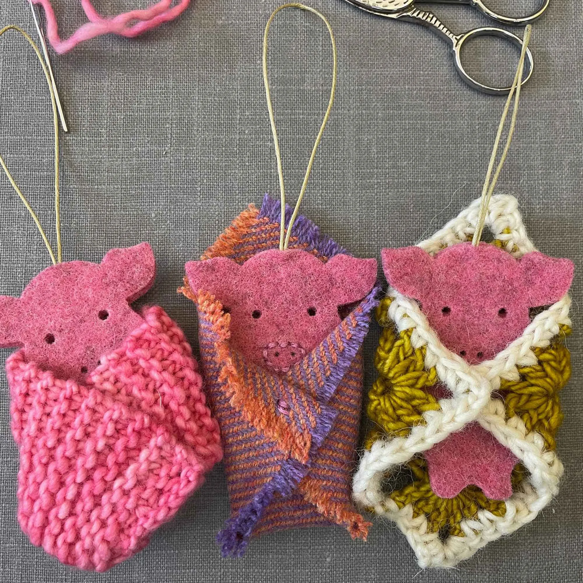 Make your own Pig in a Blanket Ornament