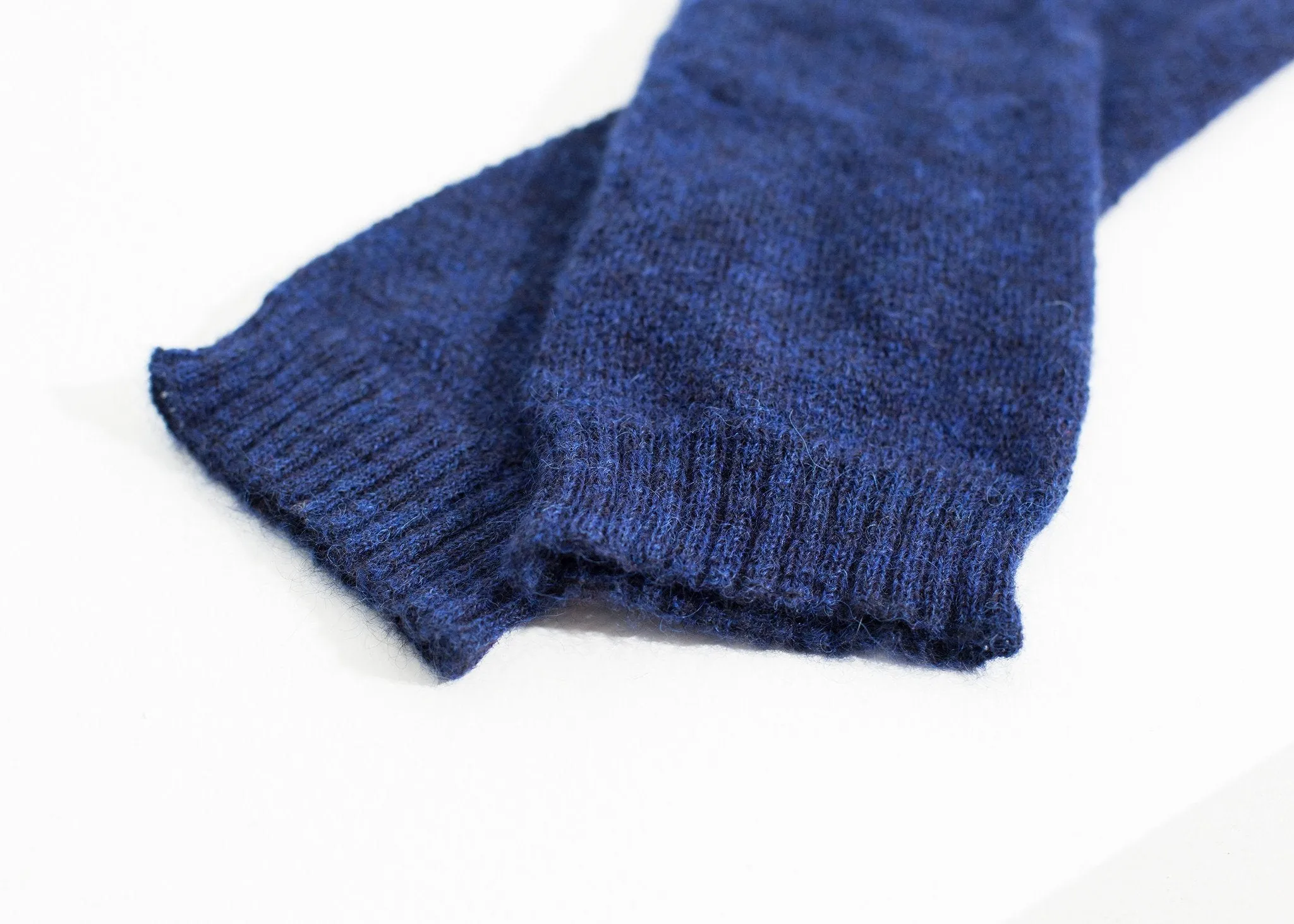 Pikki Mittens in Blue