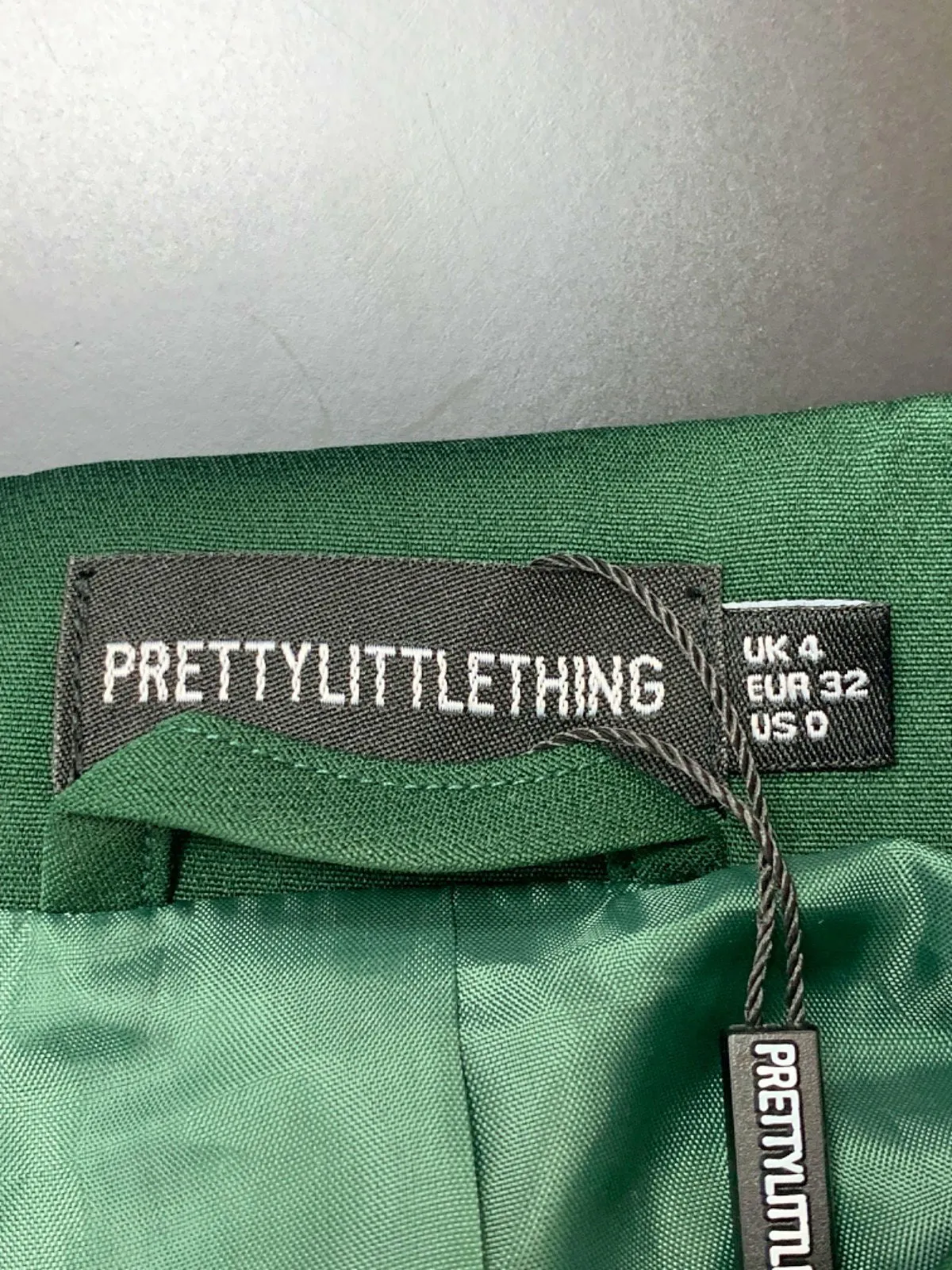 PrettyLittleThing Forest Green Woven Cropped Shoulder Padded Blazer UK 4