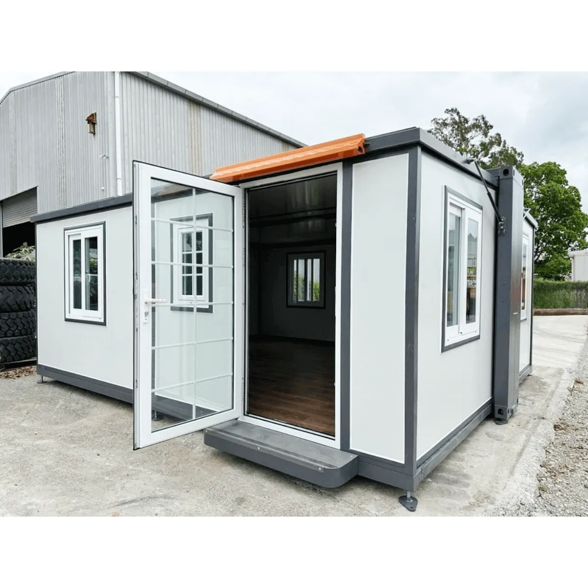 Tiny Home 15ft x 20ft, Expandable Prebuilt Home