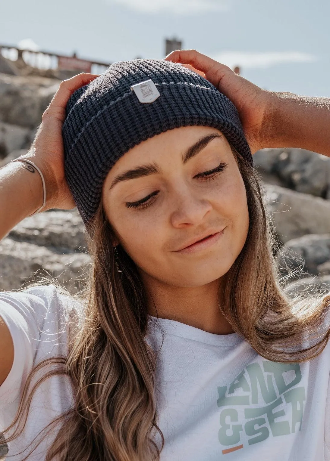 Waffle Organic Cotton Beanie Hat in Charcoal